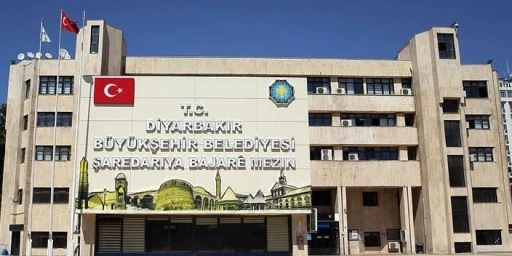 Diyarbakır B&uuml;y&uuml;kşehir Belediyesinde personel kıyımı

