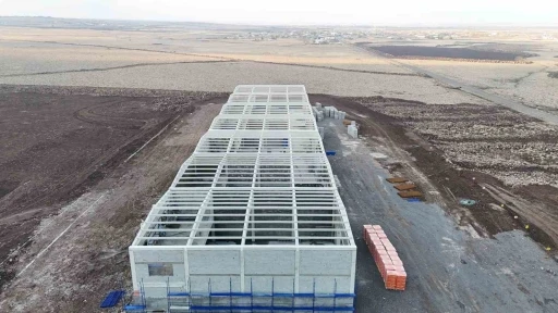 Diyarbakır&rsquo;da 10 milyarlık sanayi yatırımında kadınlara iş alanı a&ccedil;ılıyor
