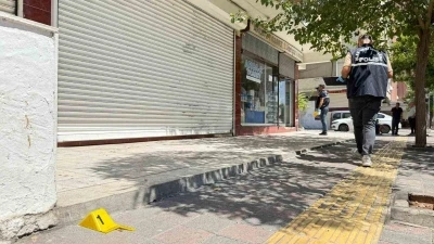 Diyarbakır&rsquo;da 12 kişinin yaralandığı silahlı kavgaya ilişkin 5 tutuklama