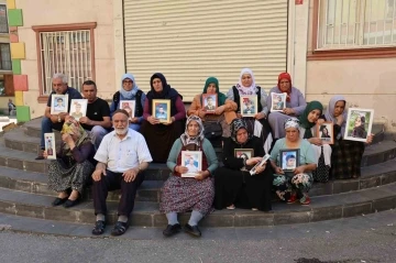 Diyarbakır&rsquo;da ailelerin evlat n&ouml;beti kararlılıkla s&uuml;r&uuml;yor
