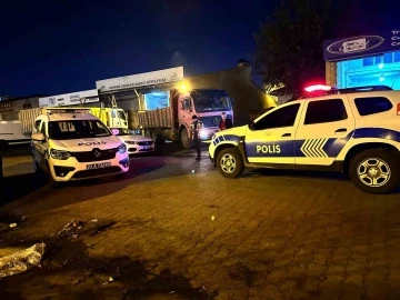 Diyarbakır&rsquo;da arkadaşlar arasındaki şakalaşma kanlı bitti: 1 yaralı
