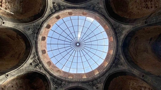 Diyarbakır&rsquo;da bin 600 yıllık Saint George Kilisesi&rsquo;nin kubbesi 100 yıl sonra takıldı

