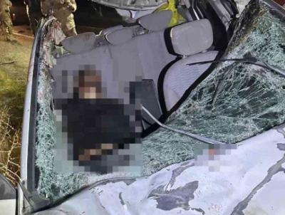 Diyarbakır&rsquo;da iki otomobil ile at &ccedil;arpıştı: 1 &ouml;l&uuml;, 7 yaralı