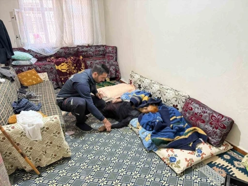 Diyarbakır&rsquo;da ısınmak i&ccedil;in eve mangal bırakan &ccedil;iftten bir kişi hayatını kaybetti
