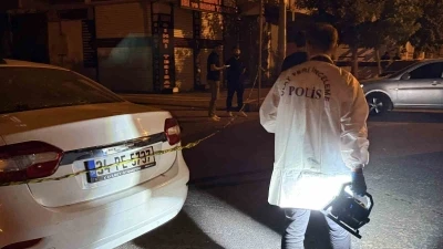 Diyarbakır&rsquo;da kahvede silahlı kavgada 10 kişi yaralandı