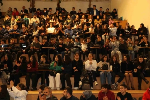 Diyarbakır&rsquo;da LGS &ouml;ğrencilerine motivasyon ve eğitim semineri
