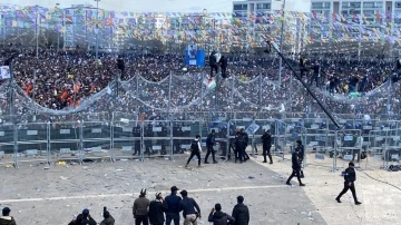Diyarbakır&rsquo;da Nevruz etkinliğindeki ter&ouml;r propagandasına soruşturma
