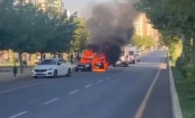 Silahlı kavgada otomobil ateşe verildi: 1 yaralı