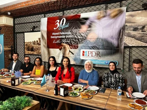 Diyarbakır&rsquo;da Ulusal Psikolojik Danışmanlar G&uuml;n&uuml; kutlandı
