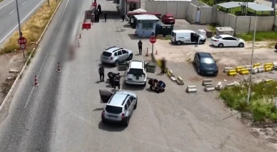 Diyarbakır&rsquo;da yedek yakıt deposunda 93 litre sentetik uyuşturucu ele ge&ccedil;irildi
