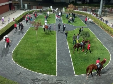 Diyarbakır Hipodromu&rsquo;nda Zerzevan Kalesi Koşusu yapıldı
