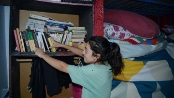 Diyarbakır'da sınava belediyenin yurdunda hazırlanan Semanur, tıp fak&uuml;ltesine yerleşti