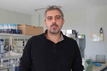 Do&ccedil;. Dr. Ali Rıza K&ouml;şker: "Balon balığı yiyerek hayatınızla &lsquo;Rus ruleti&rsquo; oynamayın&rdquo;
