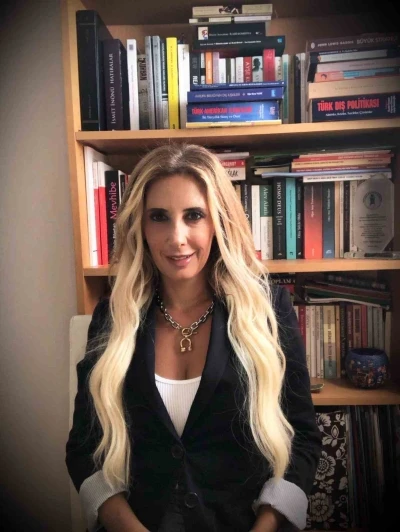 Do&ccedil;. Dr. Sinem &Uuml;naldılar: "T&uuml;rkiye, arabulucu kimliğiyle yeniden pozisyon alıyor"
