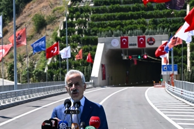 Doğancı T&uuml;neli ile Zorlu Ge&ccedil;işlere Neşter: 15 Dakikalık Yol 3 Dakikaya D&uuml;şt&uuml;, Yıllık 353 Milyon TL Tasarruf Sağlandı