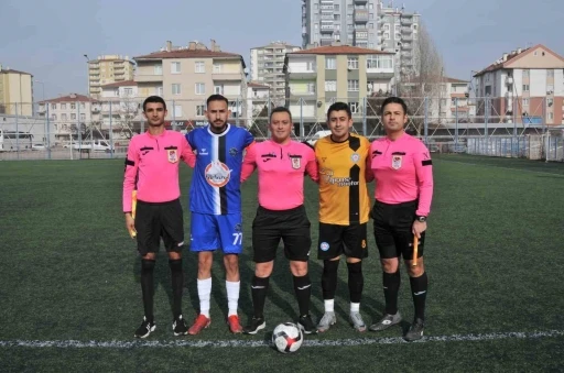 D&ouml;ğerg&uuml;c&uuml; FK: 4 - Belsinspor: 2

