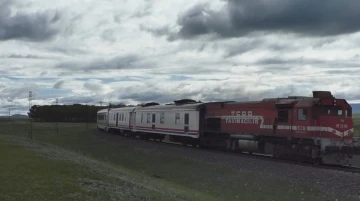 Doğu Ekspresi&rsquo;ne yoğun ilgi, 2 ayrı rota ortaya &ccedil;ıkardı
