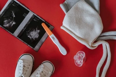 Doğum paketinde neler dahil olur? Oda, psikolojik destek ve daha fazlası