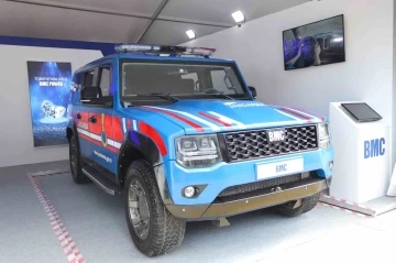 Doğuştan zırhlı, yerli ve milli &rsquo;TULGA&rsquo; jandarma giydirmesiyle ilk kez sergilendi
