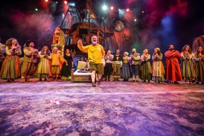 Don Kişot M&uuml;zikalinden G&ouml;rkemli A&ccedil;ılış!