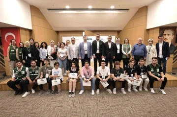 DOSTEK Koleji m&uuml;nazara turnuvasında finale kaldı
