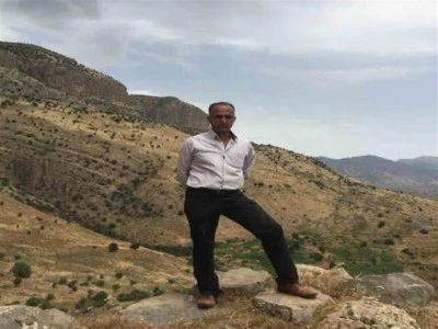 D&ouml;v&uuml;len oto galerici hayatını kaybetti