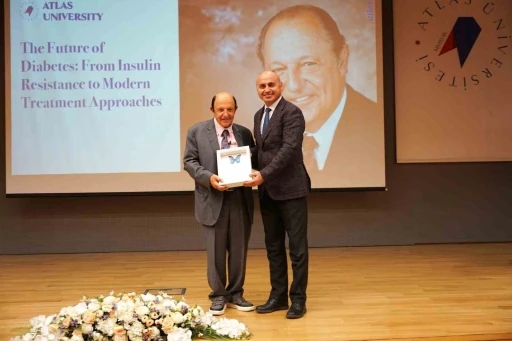 Dr. Ralph A. DeFronzo: &ldquo;Diyabet ila&ccedil;larının obezite tedavisinde kullanımı, mutlaka hekim g&ouml;zetiminde olmalı&rdquo;
