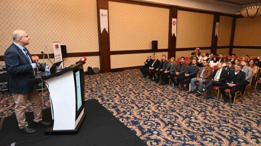 DTO gen&ccedil; mezunların elinden tutuyor
