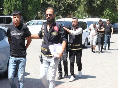 D&uuml;ğ&uuml;n kana bulandı