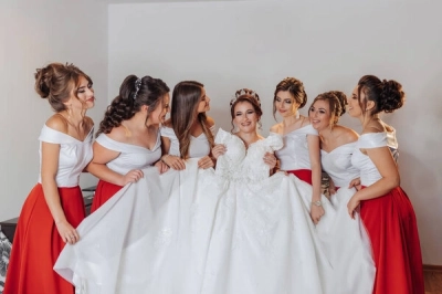 D&uuml;ğ&uuml;n &Ouml;ncesi Estetik Kabusa D&ouml;n&uuml;şmesin