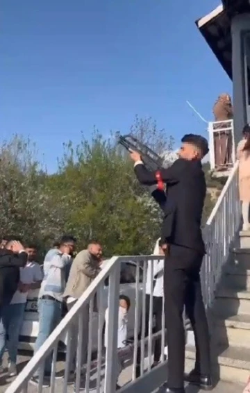 D&uuml;ğ&uuml;nde havaya ateş a&ccedil;an damat yakalandı

