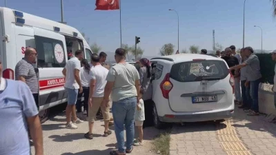 D&uuml;ğ&uuml;ne giderken kaza yaptılar: 3 &ouml;l&uuml;, 2 yaralı