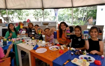 D&uuml;nya &Ccedil;evre G&uuml;n&uuml;&rsquo;nde plastik şişelere veda dediler
