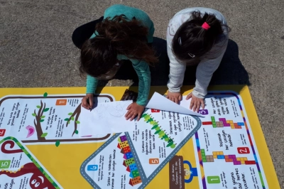 D&uuml;nya &Ccedil;ocuk Hakları G&uuml;n&uuml;nde &Ouml;ğrenme Tasarımları, &Ccedil;ocuklara Haklarını Oyunla &Ouml;ğretiyor