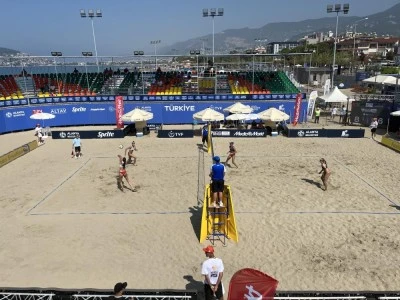 D&uuml;nya Plaj Voleybolu Pro Tur'un Alanya etabı başladı