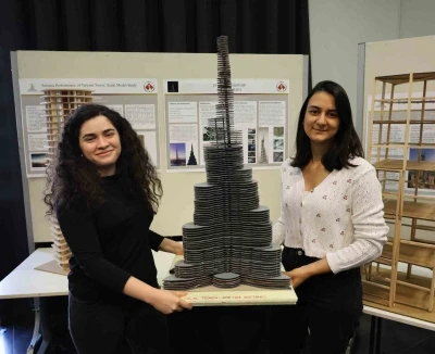 D&uuml;nyaca &uuml;nl&uuml; binalara &lsquo;deprem&rsquo; sim&uuml;lasyonu
