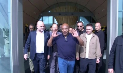 D&uuml;nyaca &uuml;nl&uuml; boks&ouml;r Mike Tyson İstanbul&rsquo;da