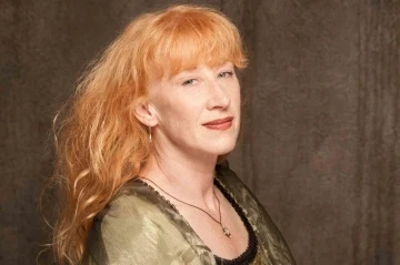 D&uuml;nyaca &uuml;nl&uuml; sanat&ccedil;ı Loreena Mckennıtt, T&uuml;rkiye&rsquo;ye geliyor