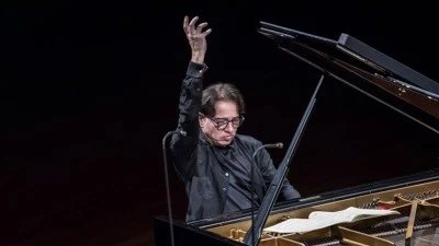 D&uuml;nyaca &uuml;nl&uuml; sanat&ccedil;ımız Fazıl Say'ın Bursa konseri i&ccedil;in &uuml;cretsiz ulaşım