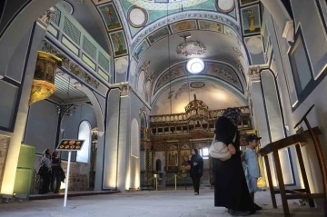 D&uuml;nyada ayakta duran en eski kilise: Aya Eleni