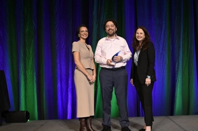 D&uuml;nyanın En Prestijli Sulama Organizasyonundan  Gr&uuml;ngard'a Yenilik&ccedil;i &Uuml;r&uuml;n &Ouml;d&uuml;l&uuml;