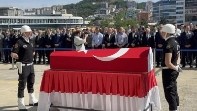 Duruşma sırasında hayatını kaybeden savcı, defnedilmek &uuml;zere Bursa'ya uğurlandı