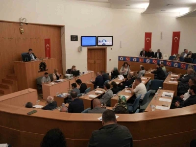 D&uuml;zce Belediye Meclisi 26 g&uuml;ndem maddesini g&ouml;r&uuml;şt&uuml;
