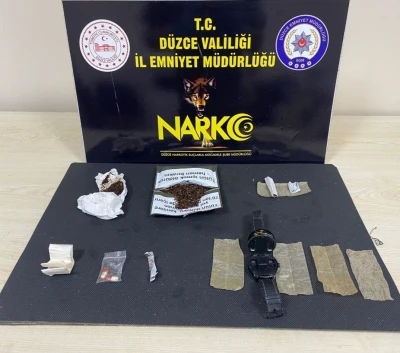 D&uuml;zce&rsquo;de 2 uyuşturucu taciri tutuklandı
