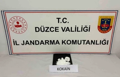 D&uuml;zce&rsquo;de 800 bin TL&rsquo;lik kokain ele ge&ccedil;irildi