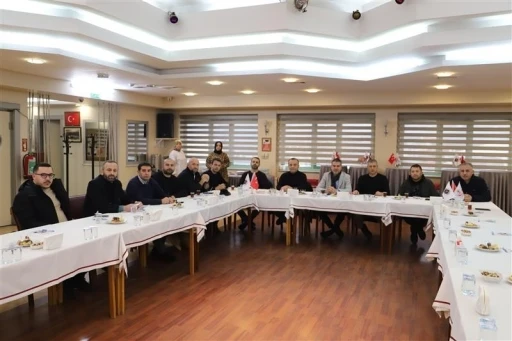 D&uuml;zce&rsquo;de akaryakıt istasyonu işletmecileri UTTS g&uuml;ndemiyle bir araya geldi
