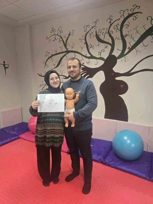 D&uuml;zce&rsquo;de gebe okulunda ilk eşli eğitim yapıldı
