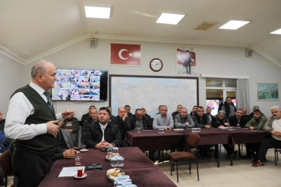 D&uuml;zce Lojistiğin Merkezi Oluyor! Başkan &Ouml;zl&uuml;&rsquo;den Yeni Tır Parkı ve G&uuml;mr&uuml;k M&uuml;jdesi