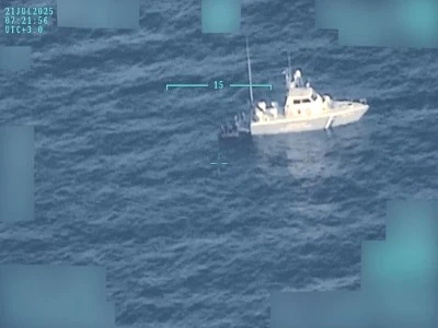 D&uuml;zensiz g&ouml;&ccedil;menleri, T&uuml;rk Sahil G&uuml;venlik ekipleri kurtardı