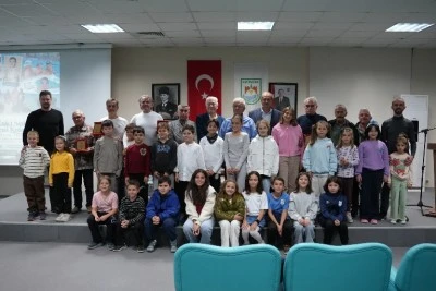 "Eski Sular Yeni Kula&ccedil;lar&rdquo; İznikli y&uuml;z&uuml;c&uuml;leri buluşturdu